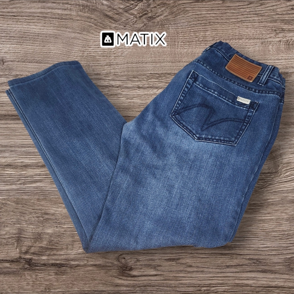 MATIX Slim Tapered Jeans - 34
